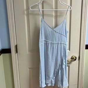 Divided light mini summer dress 10. Excellent condition, worn once.